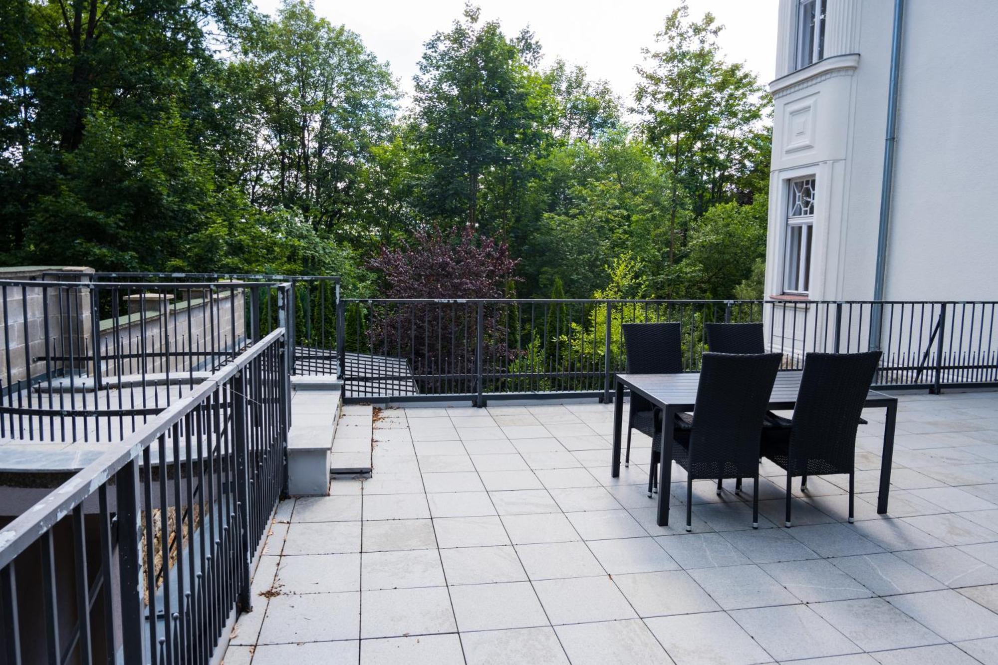 Ertlova Vila Jablonec nad Nisou Phòng bức ảnh